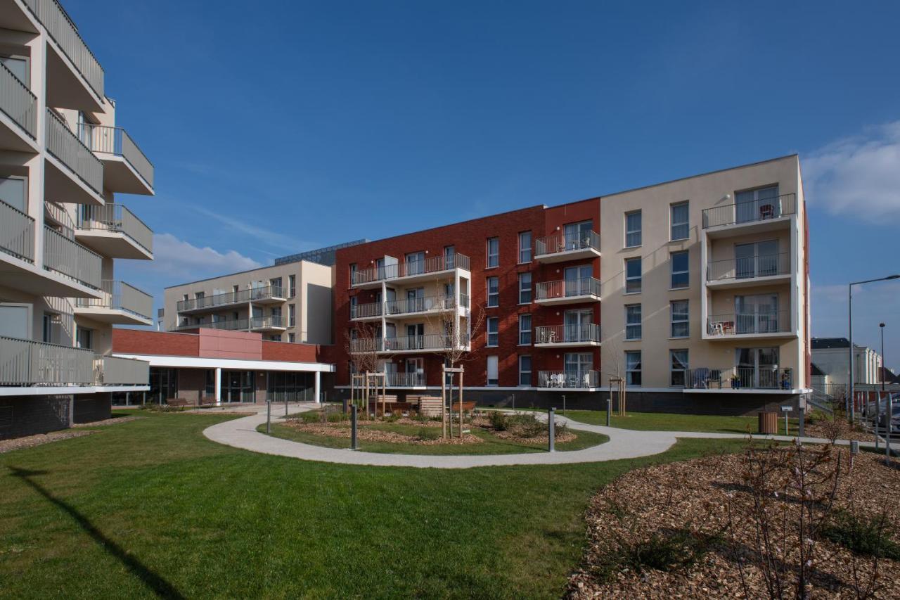 Domitys Les Cerneaux Aparthotel Hazebrouck Exterior photo